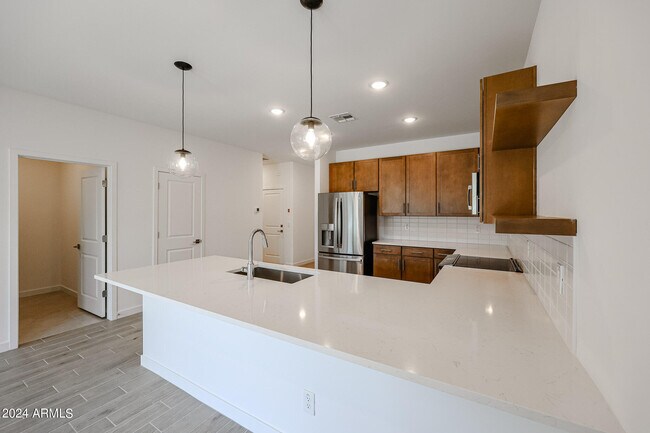 Foto del edificio - 7811 N 79th Dr