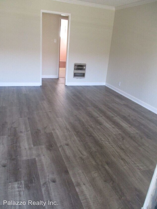 Primary Photo - 4501 N Bellflower Blvd