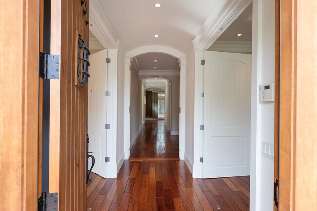 Foto del edificio - 2112 Easton Dr