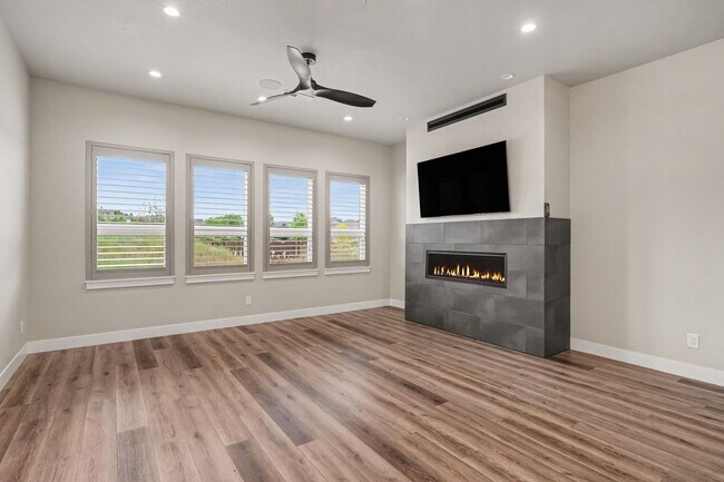 Foto del edificio - 1760 Barefoot Dr