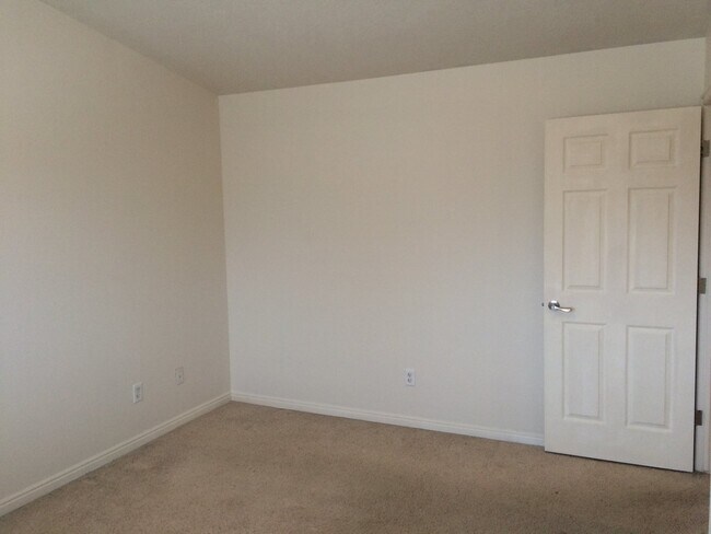 Foto del edificio - Beautiful 3 bedroom townhome in West Jordan!!