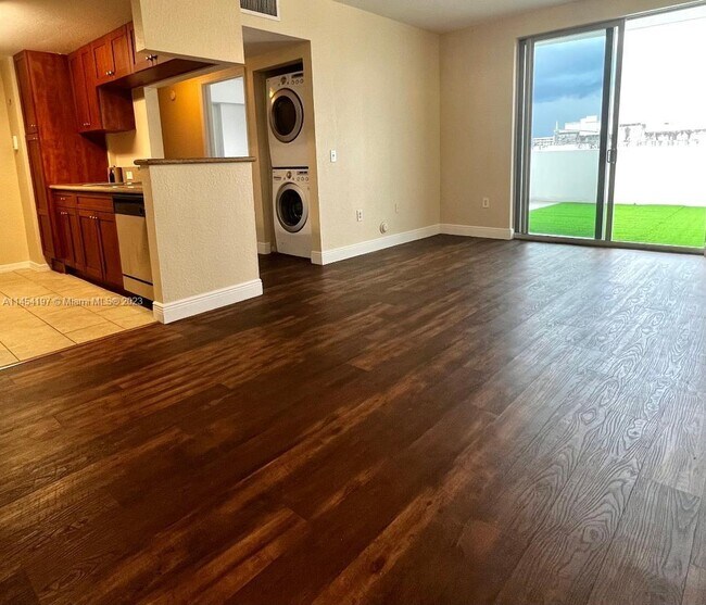 Foto del edificio - 36 NW 6th Ave