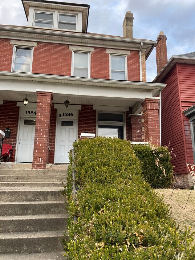 1586 Bryden Rd, Columbus, OH 43205 Townhouse for Rent in Columbus, OH