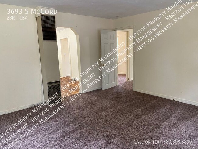 Foto del edificio - 3693 S McCord-