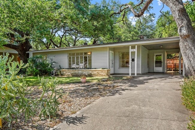Foto del edificio - 1207 Southwood Rd