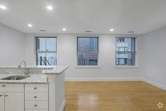 Building Photo - 140 Boylston St