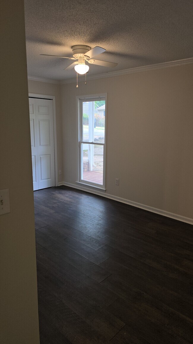 Building Photo - 4066 Triton Dr