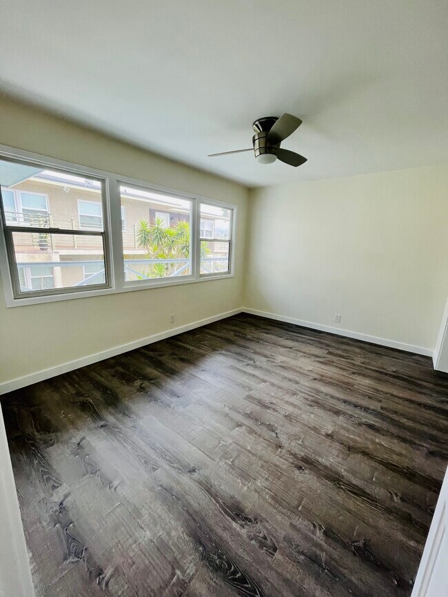 Building Photo - 311 Avenue H