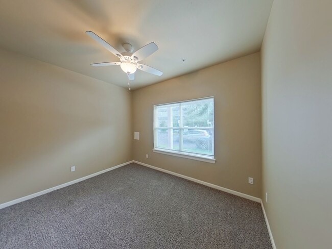 Building Photo - Hilyard Townhomes