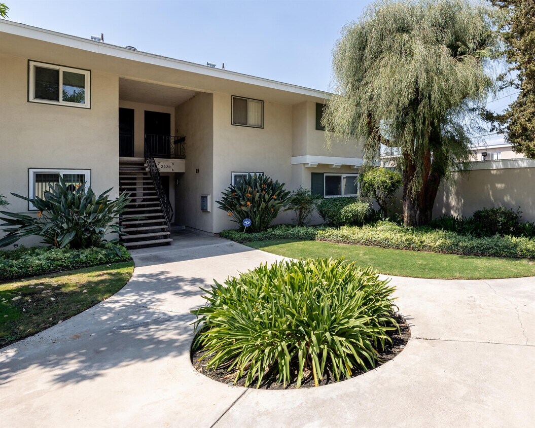 2020 Associated Rd, Fullerton, CA 92831 Townhome Rentals in Fullerton