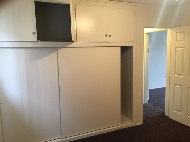 Building Photo - 1 bedroom in Gardena CA 90247
