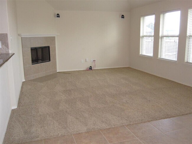 Building Photo - 3813 Gregory Dr