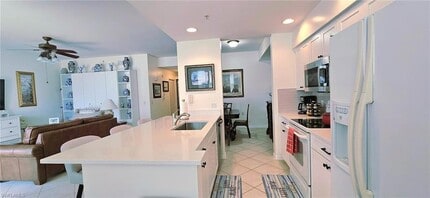 Building Photo - 16615 Lake Cir Dr
