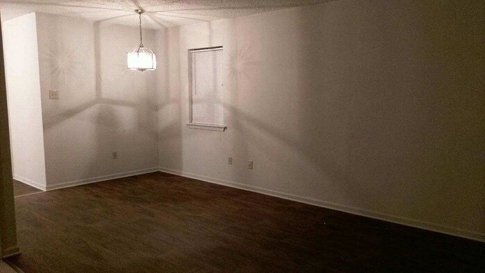 Foto del edificio - Move in ready!