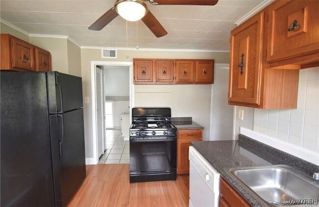 Foto del edificio - 8 Melrose Rd