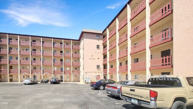 Building Photo - 4159 Lake Bayshore Dr