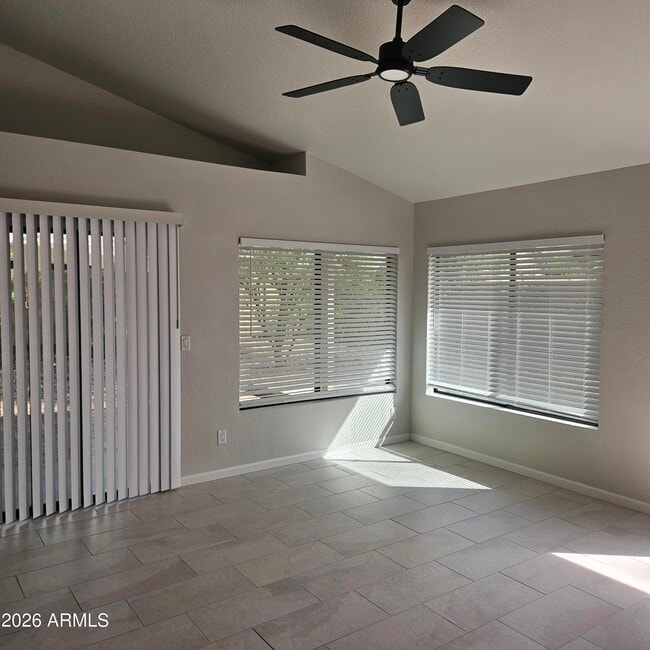 Building Photo - 1828 E Villa Maria Dr