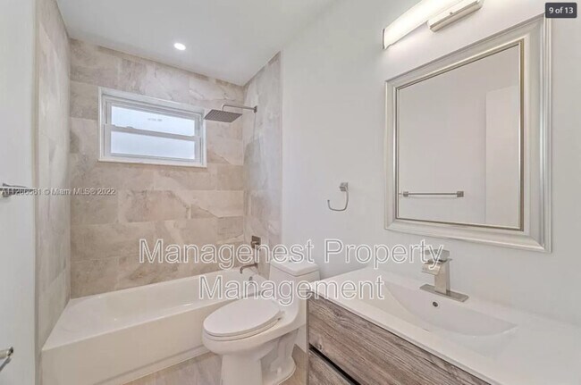 Foto del edificio - 3149 SW 24th St