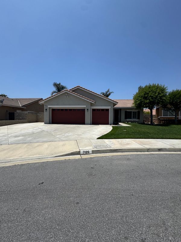 Foto del edificio - 7126 Revere Way