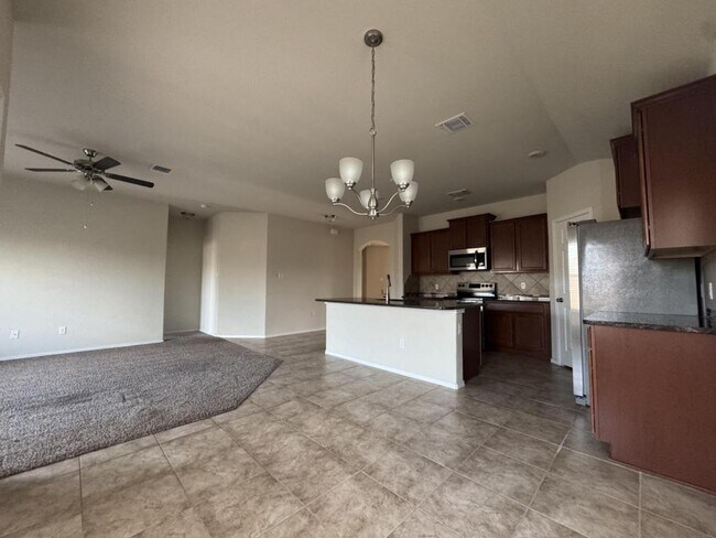 Foto del edificio - 8514 Pleasant Trail Dr