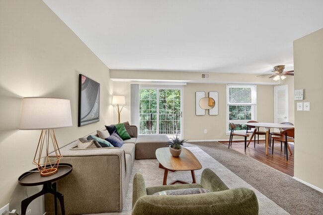 Building Photo - Park Naylor