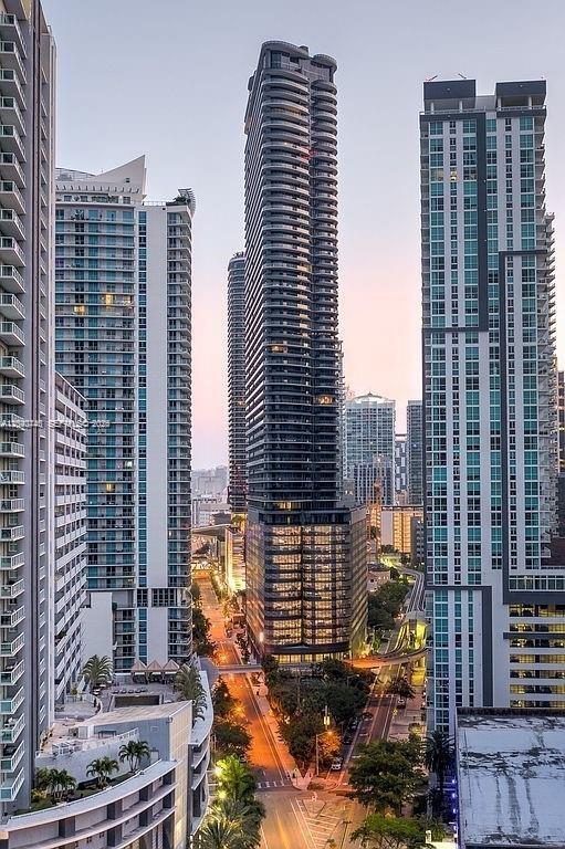 Foto del edificio - 1000 Brickell Plz