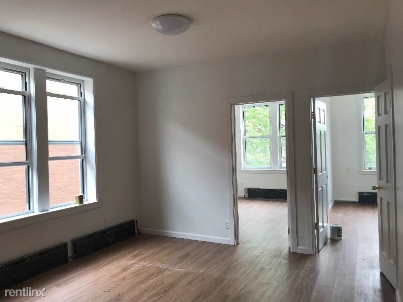Building Photo - 2 br, 1 bath Apartment - 18 ave & 73 street
