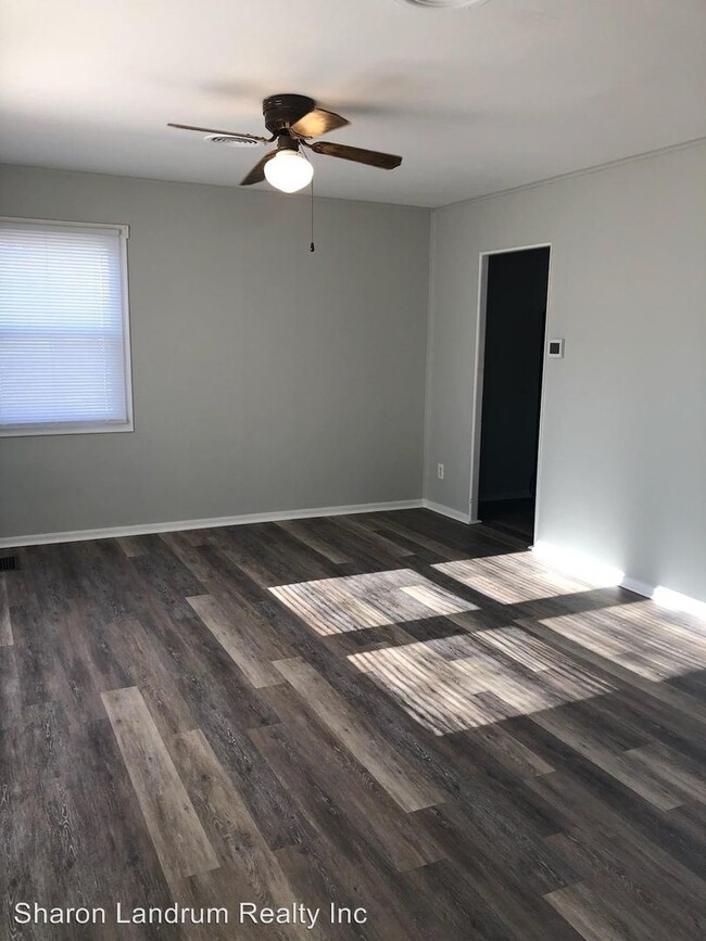 Foto del edificio - 3 br, 1 bath House - 230 Granvil Dr