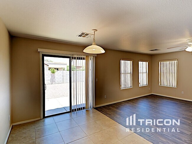Foto del edificio - 45554 W Ranch Rd