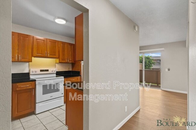 Building Photo - 98-1379-1379 Koaheahe Pl