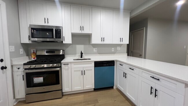 Foto del edificio - 13020 Estelle Rd