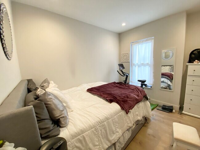 Foto del edificio - 118 Buttonwood St