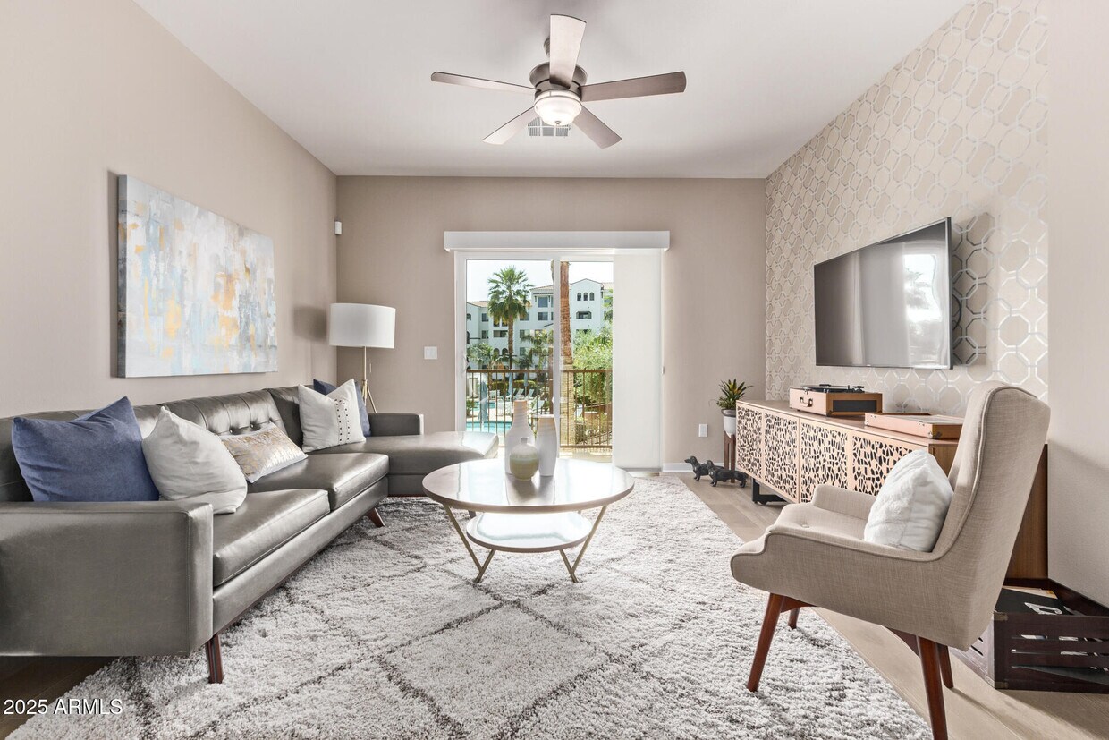 Foto principal - 2511 W Queen Creek Rd