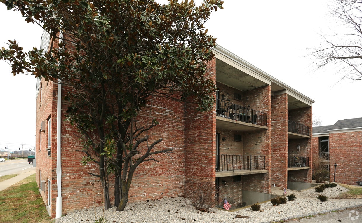 Building Photo - 3601 Alexandria Pike