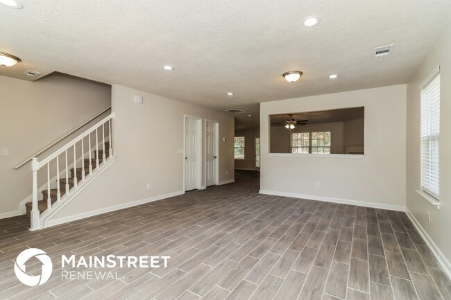 Building Photo - 40 Glenabbey Dr