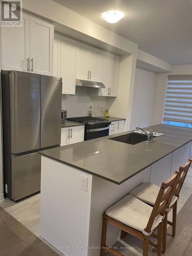 Building Photo - 165 Village Gate Dr