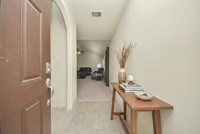 Foto del edificio - 10803 Dover White Dr