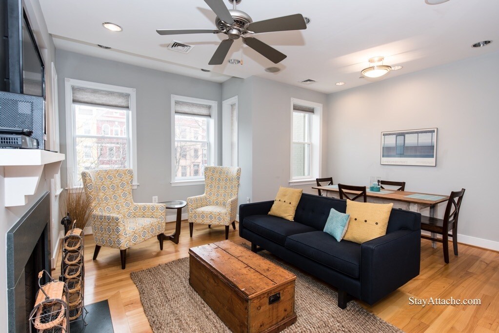Foto principal - 1934 Calvert St NW