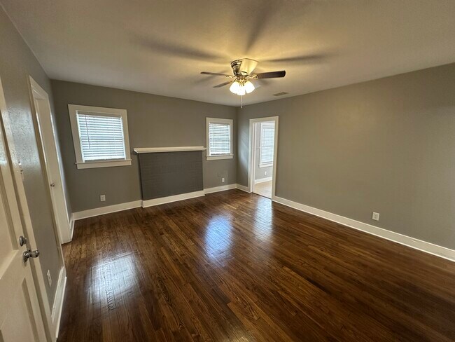 Foto del edificio - 1925 Luckie Ave