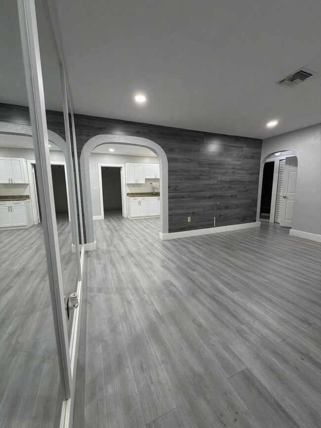 Building Photo - 3565 NW 81st Terrace