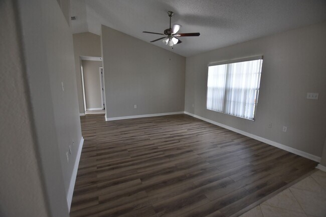 Building Photo - 2961 Settlers Trail