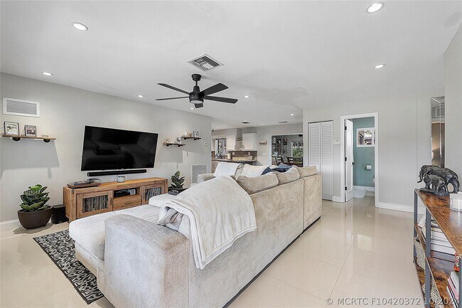 Foto del edificio - 1541 NE 34th St