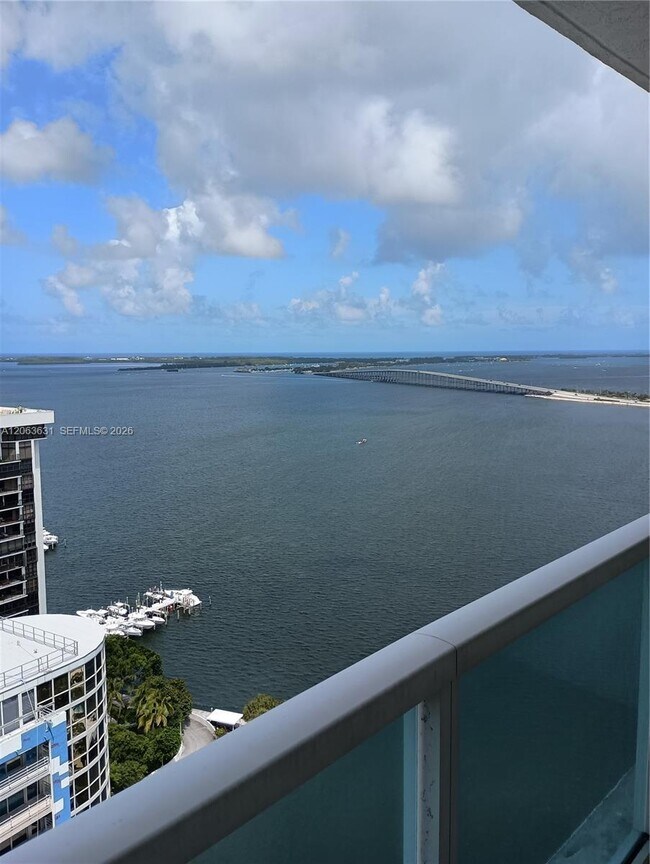 Foto del edificio - 2101 Brickell Ave