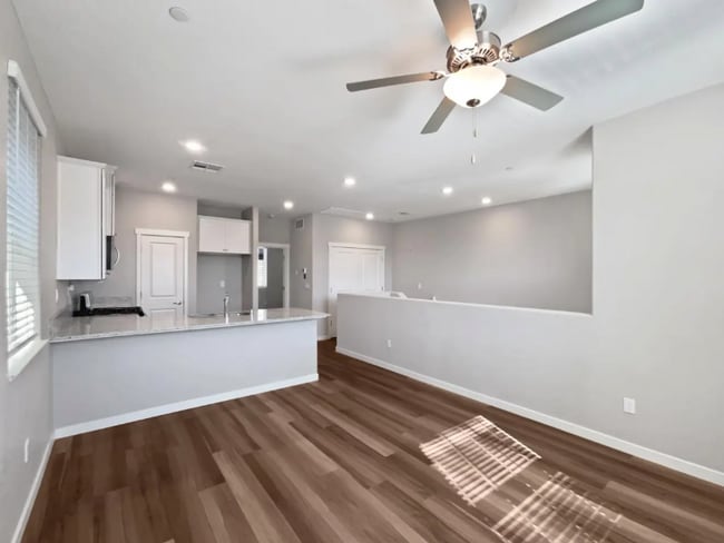 Foto del edificio - 4074 Southampton St