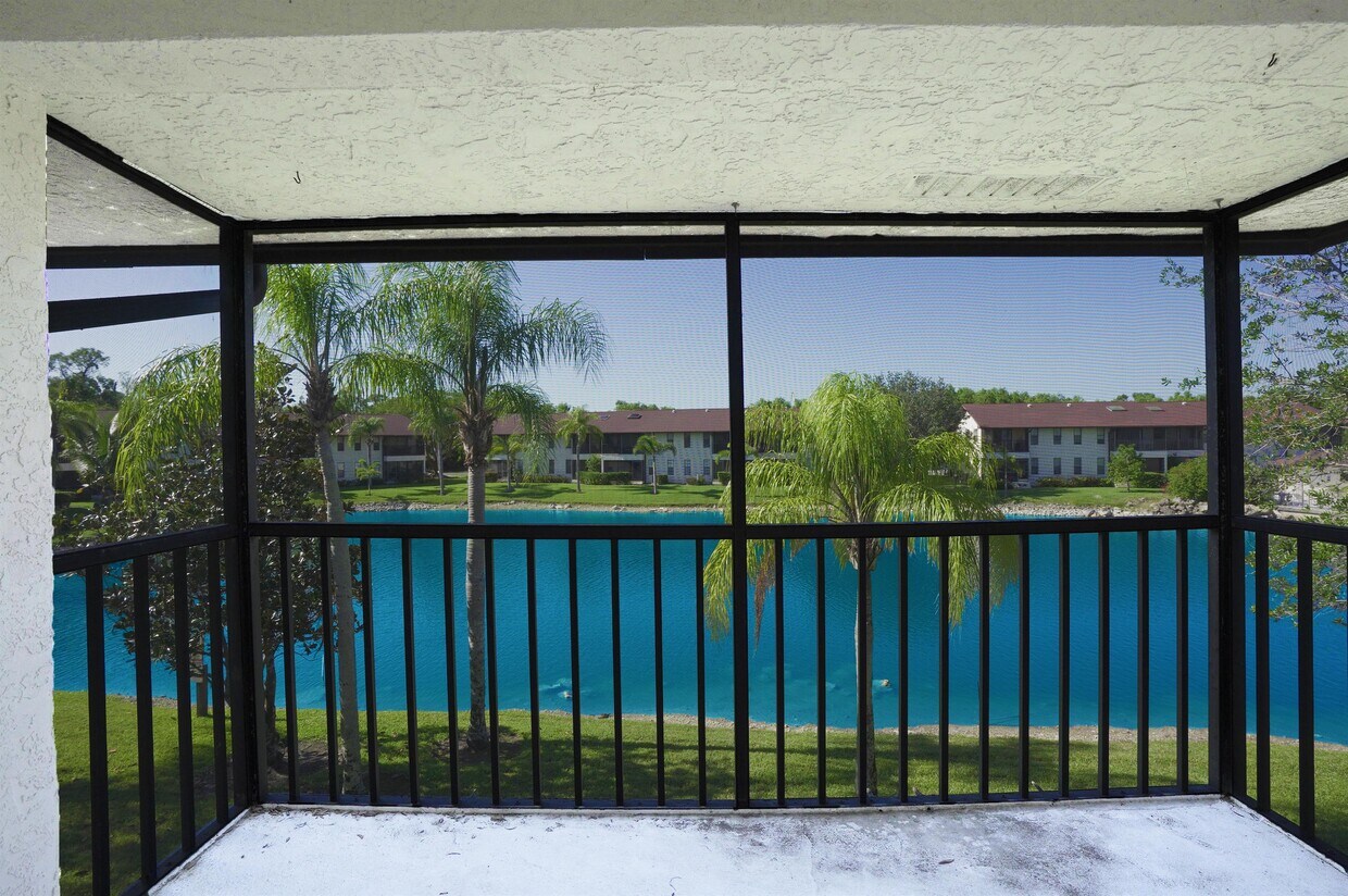 Foto principal - 5361 Treetops Dr
