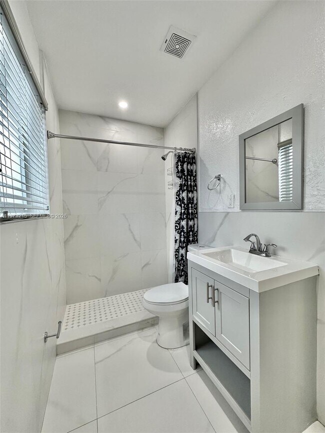 Foto del edificio - 154 NW 62nd St