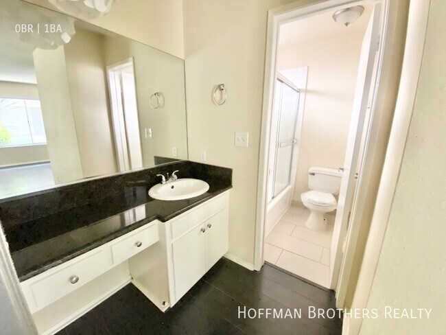 Building Photo - 1825 Butler Ave