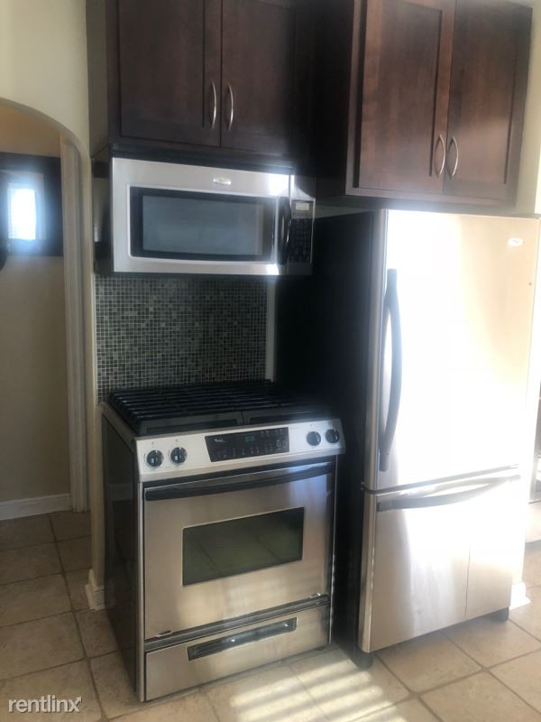 Primary Photo - 3 br, 1 bath House - 3927 Reservoir Blvd