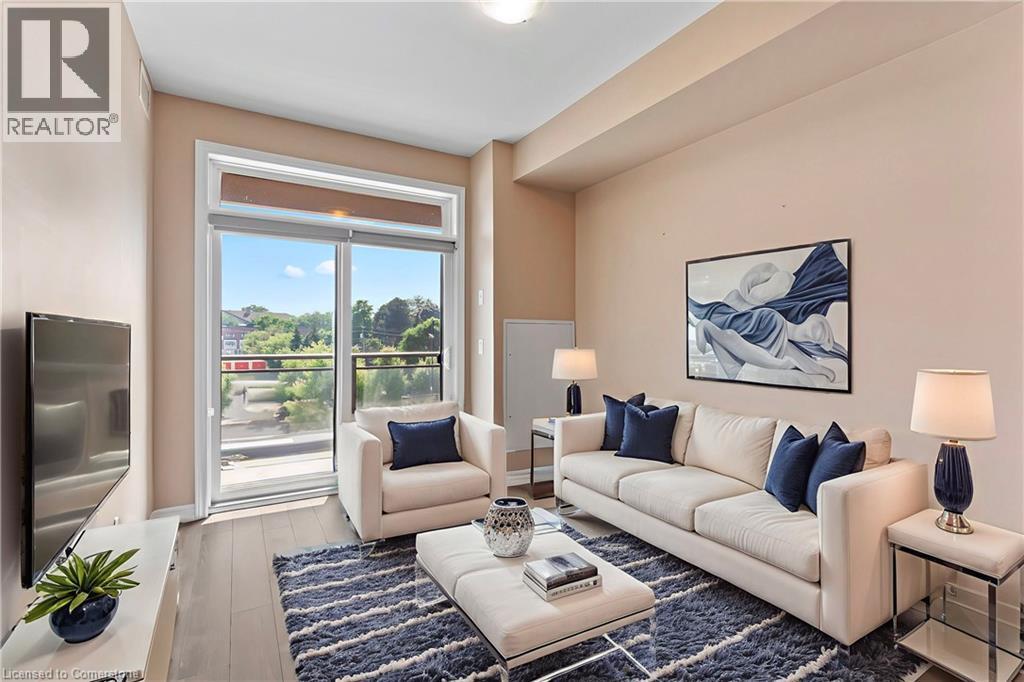 Photo principale - 457 Plains Rd E