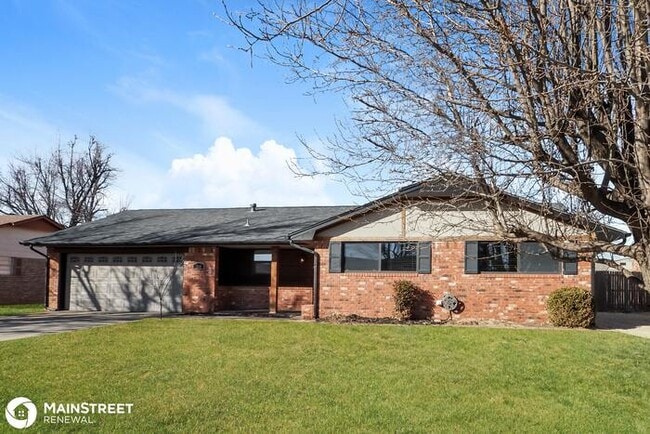 Building Photo - 304 SW 24TH ST, EL RENO, OK 73036
